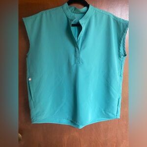 Figs Marine Rafaela top & Zamora jogger pant set